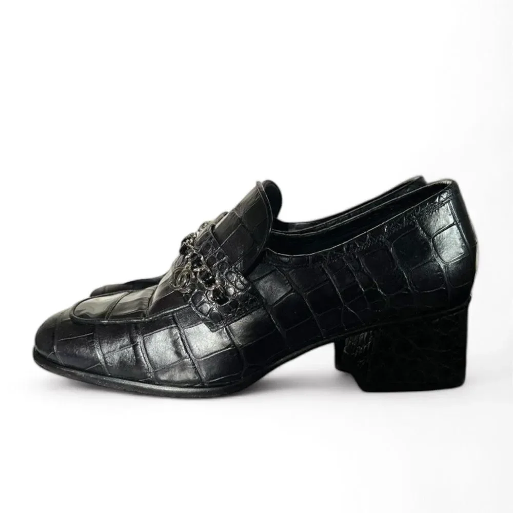 CHANEL Black Calfskin Croc Printed Leather Low Heel Chain Mocassin IT36.5